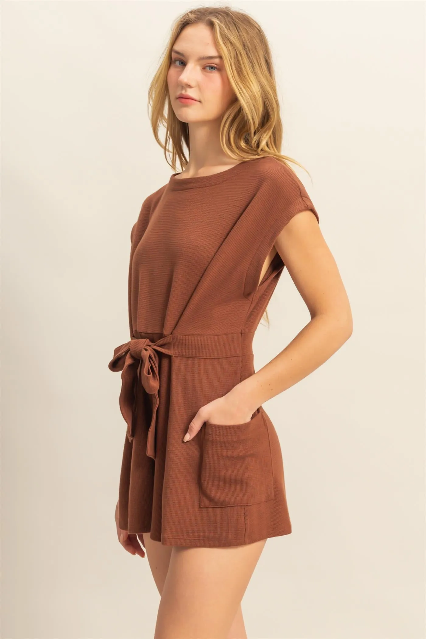 DZ25C387-Tie-Front Waffle Knitted Romper