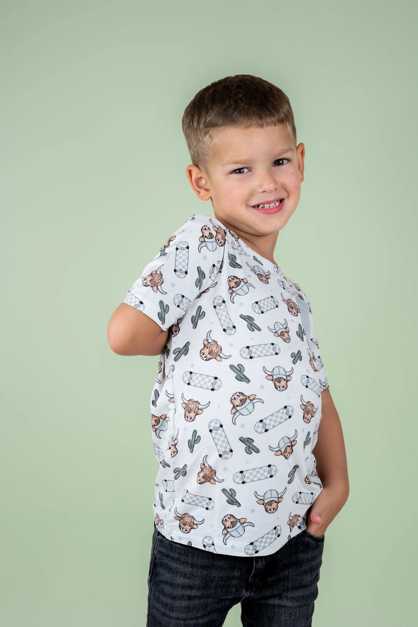Exclusive Moo-ving Fast Dream Pocket Tee