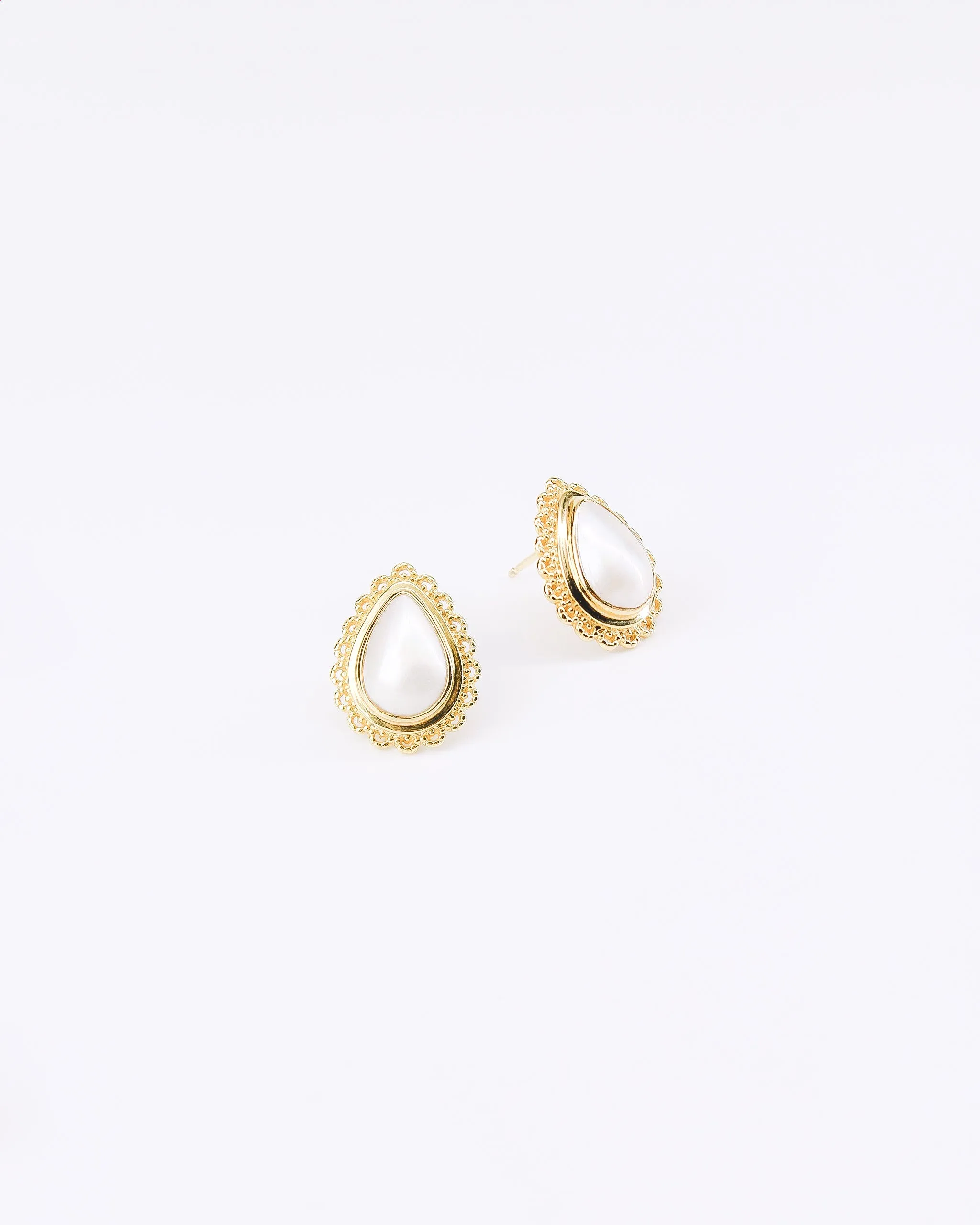 Fay Earrings