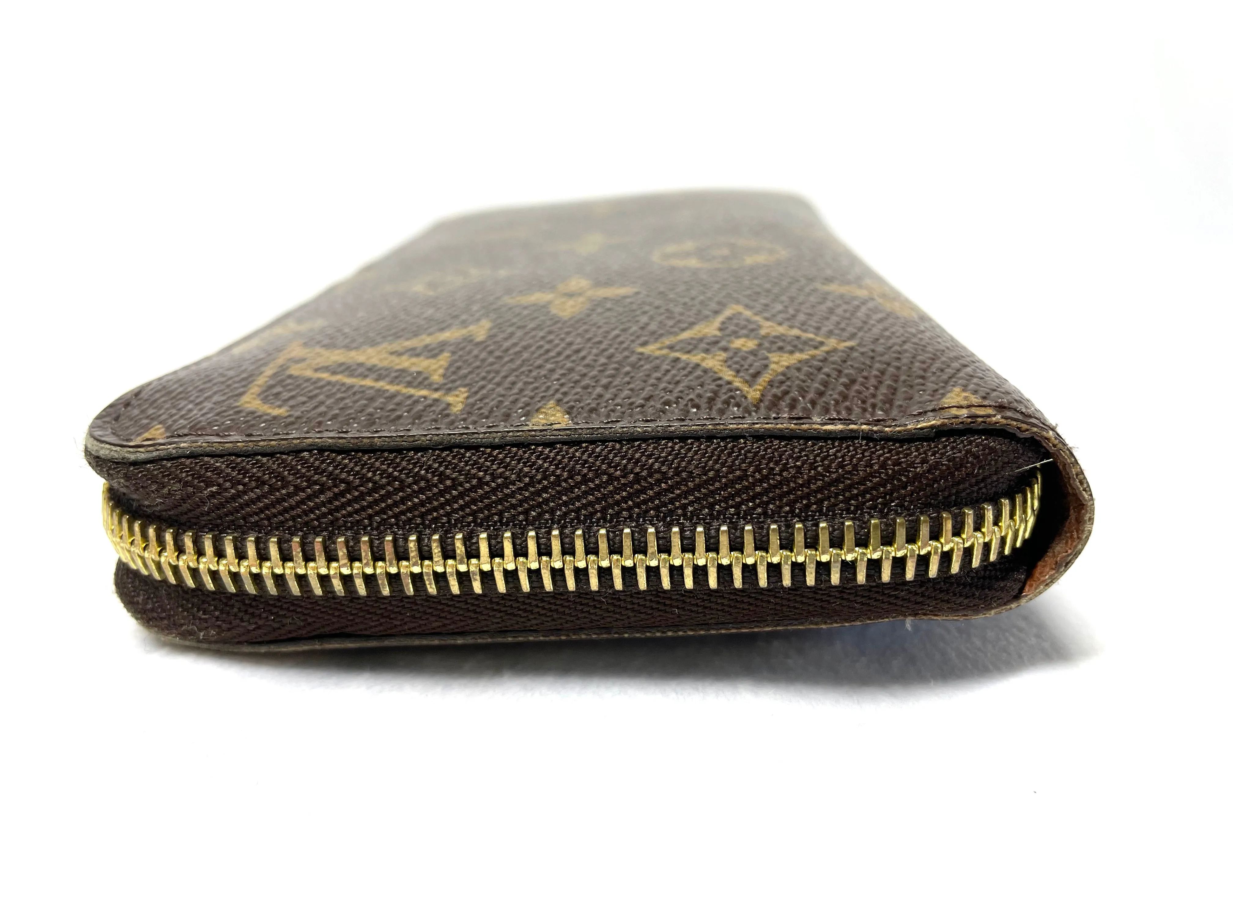 LV Zippy Wallet *brand new*
