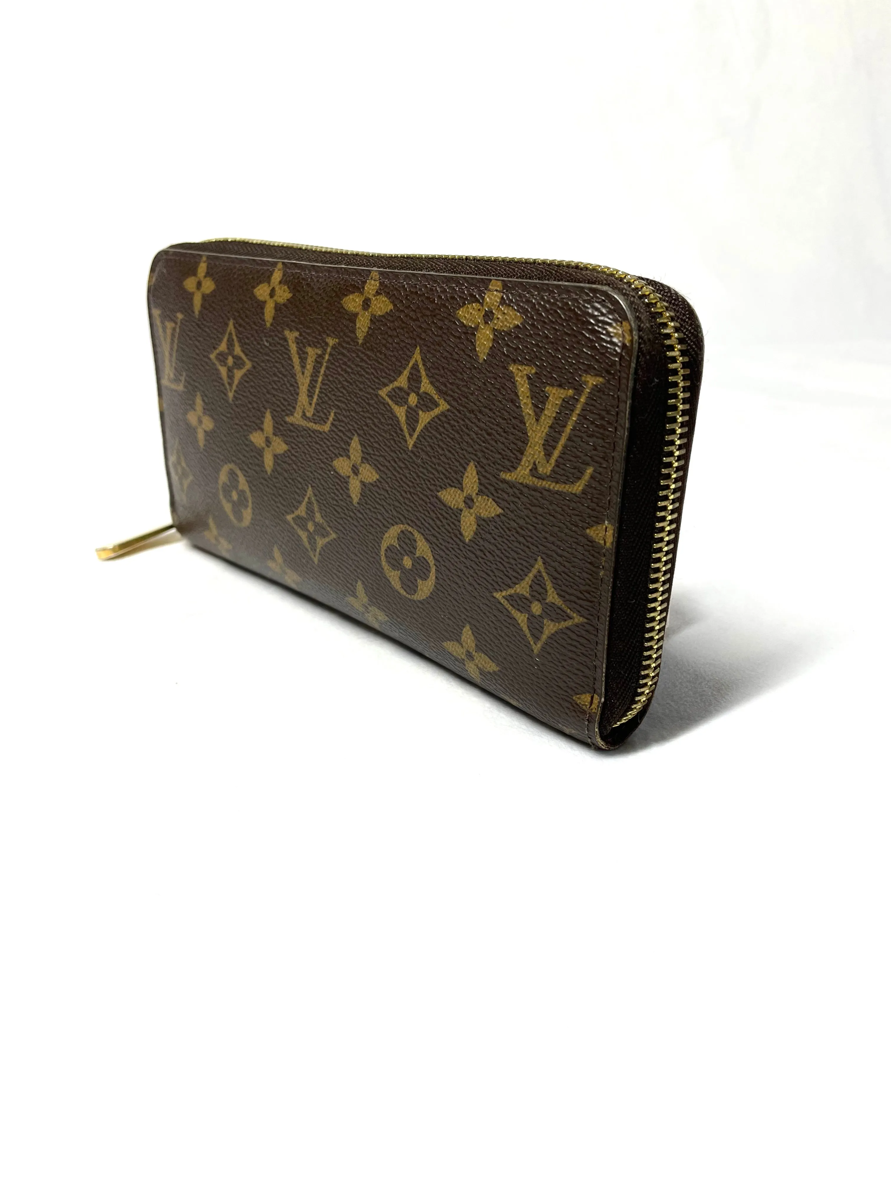 LV Zippy Wallet *brand new*