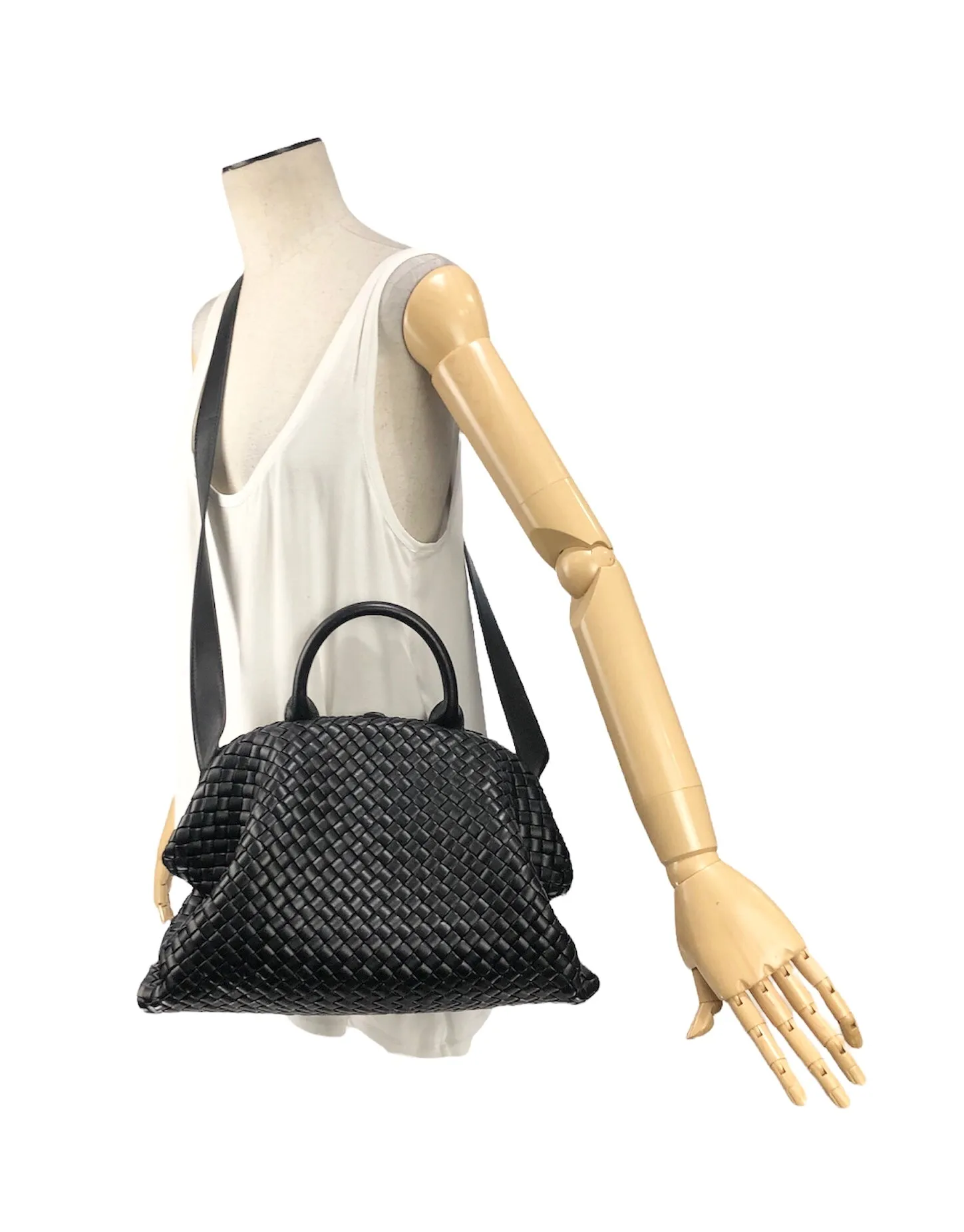 Médium Intrecciato Leather Handle Bag with Detachable Strap