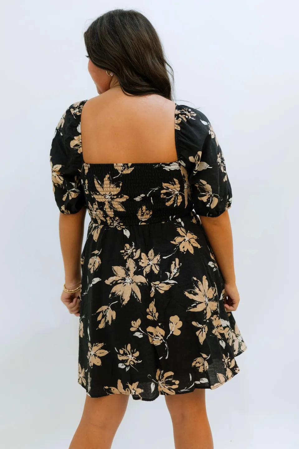 Saanvi Puff Sleeve Dress - Black