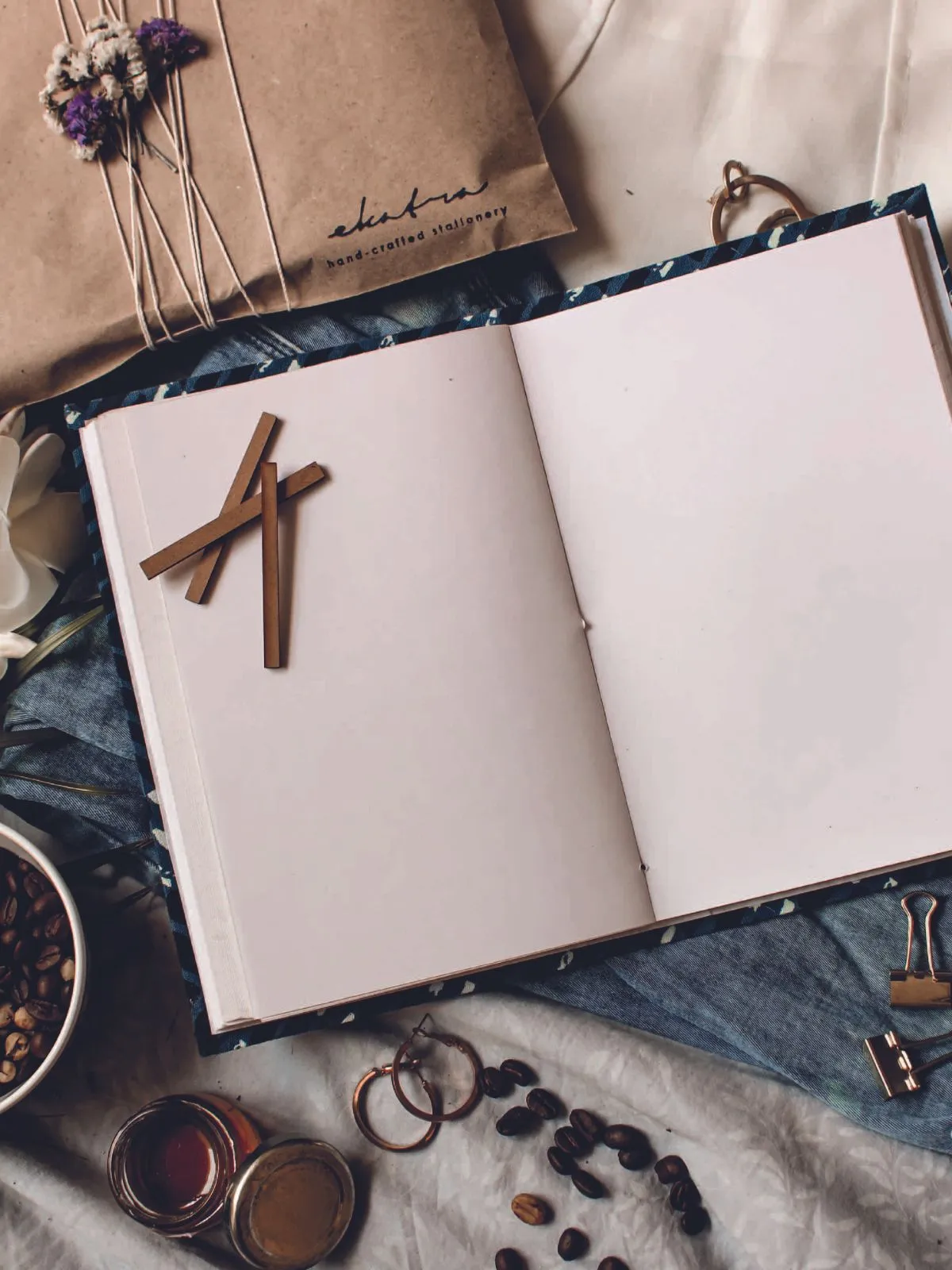 Sustainable Solid Gratitude Gift Box